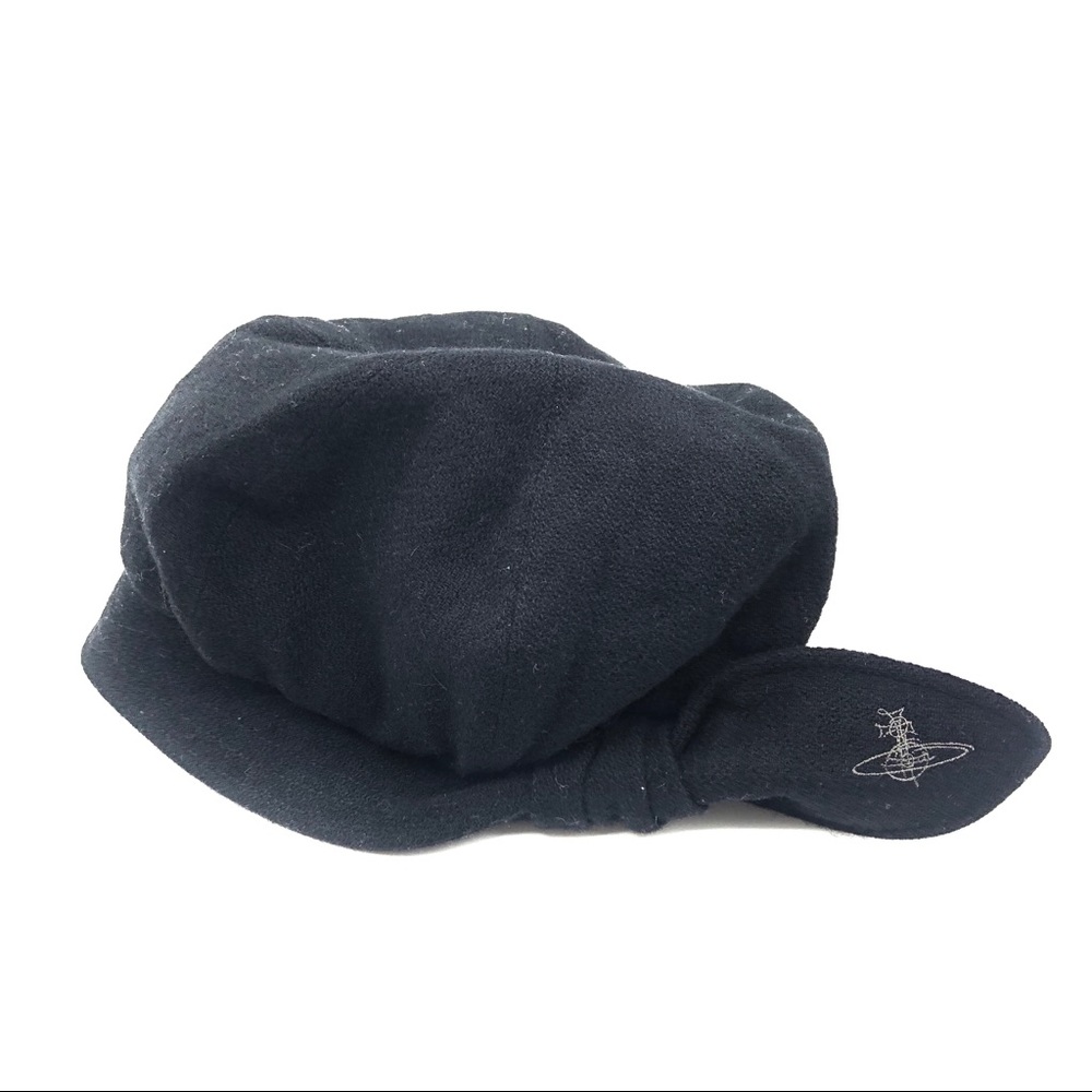 Vivienne Westwood layer hat
